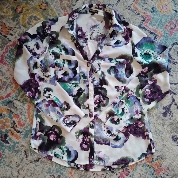 EXPRESS floral button-down blouse - Picture 7 of 14